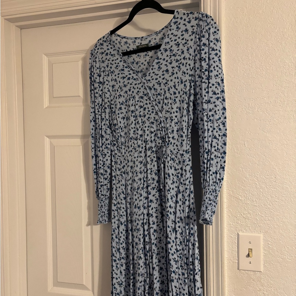 Wild Fable Light Blue Floral Long Sleeve Dress